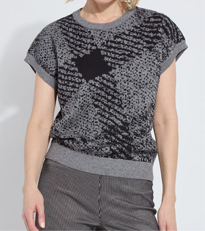 Pullover sweater