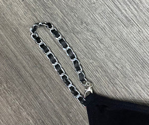 Plunge neck bra