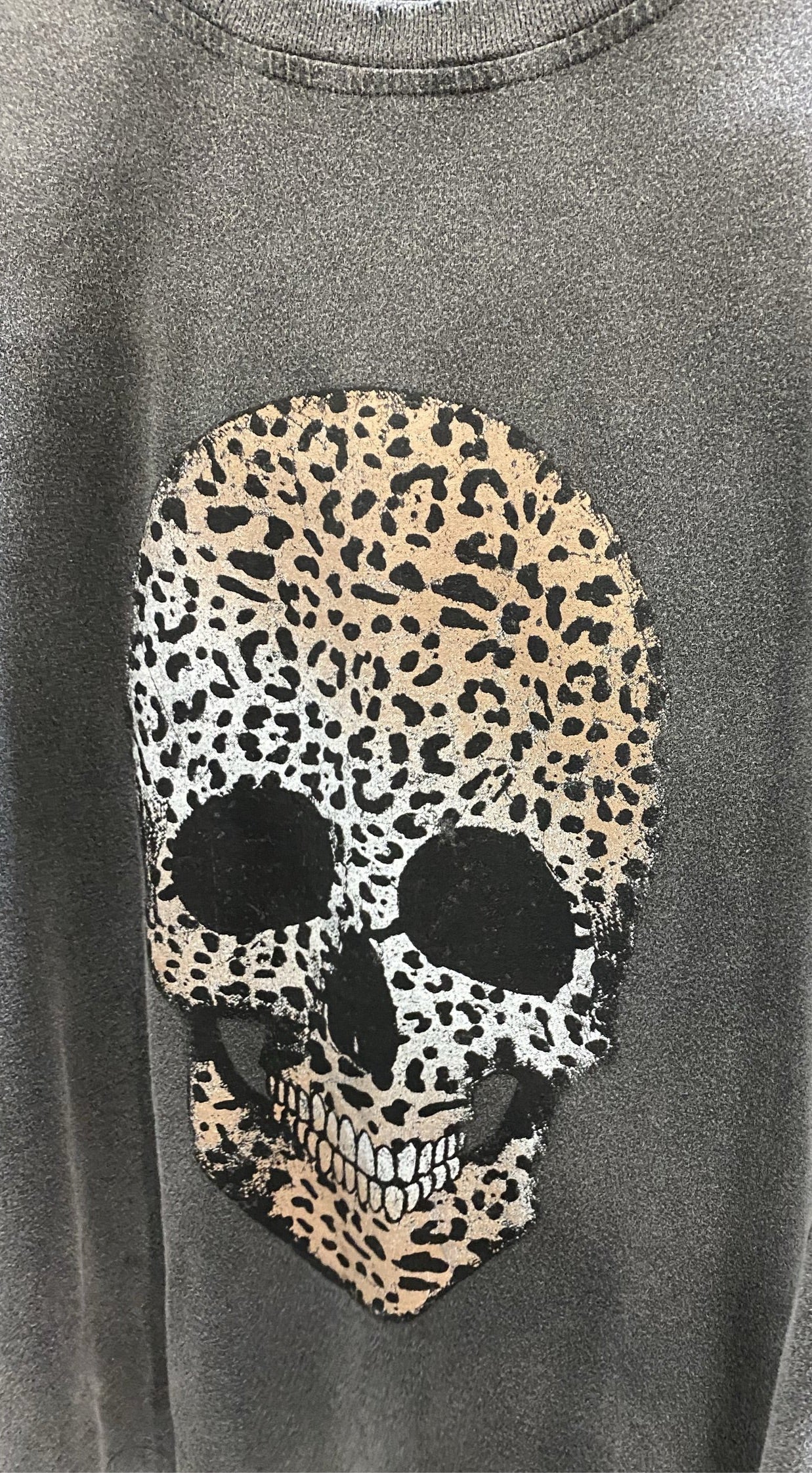 Leopard skull graphic tee