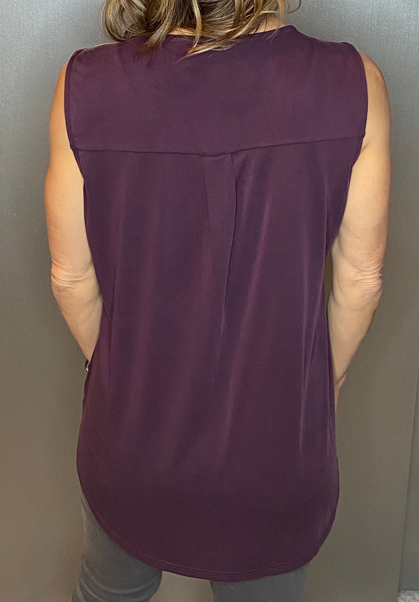 Sleeve less top