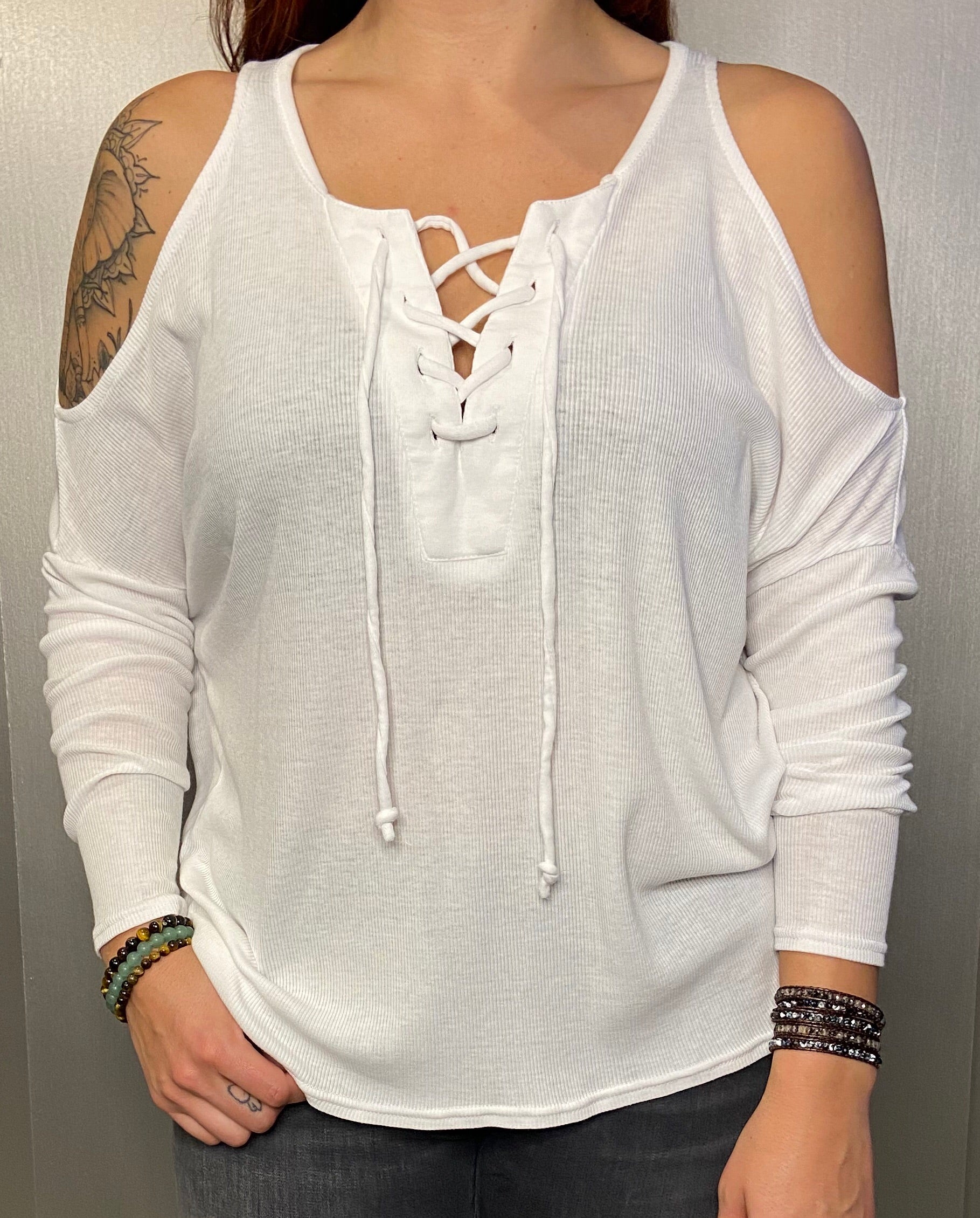 Double cold shoulder ribbed tee